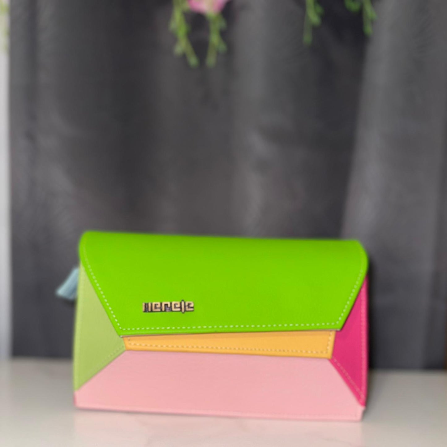 Naomi Complete Multicolor