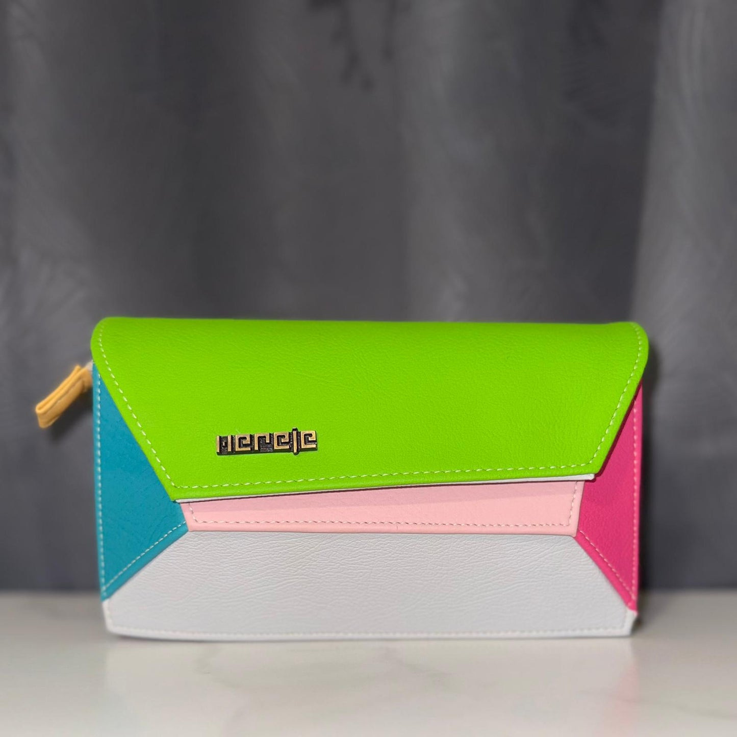 Naomi Complete Multicolor